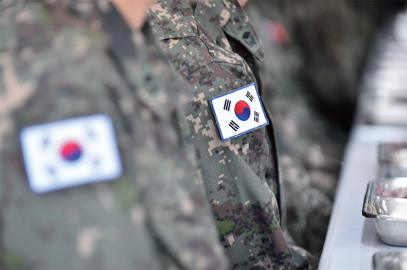 상근예비역 복무환경의 인권적 개선을 위하여