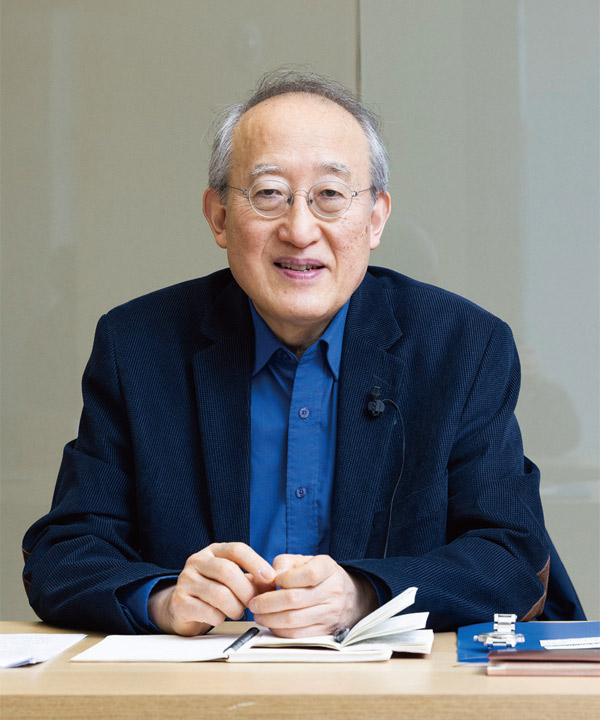 성공회대학교 조효제 명예교수